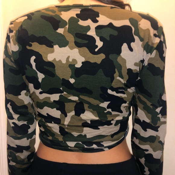 Camo wrap top - Picture 3 of 3